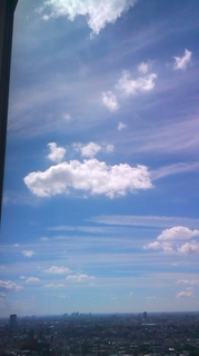 都会の空